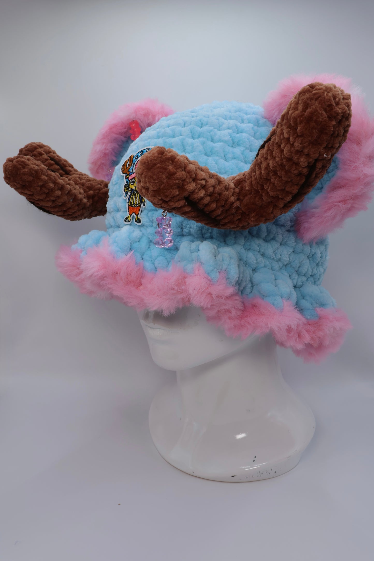 Chopper bucket hat