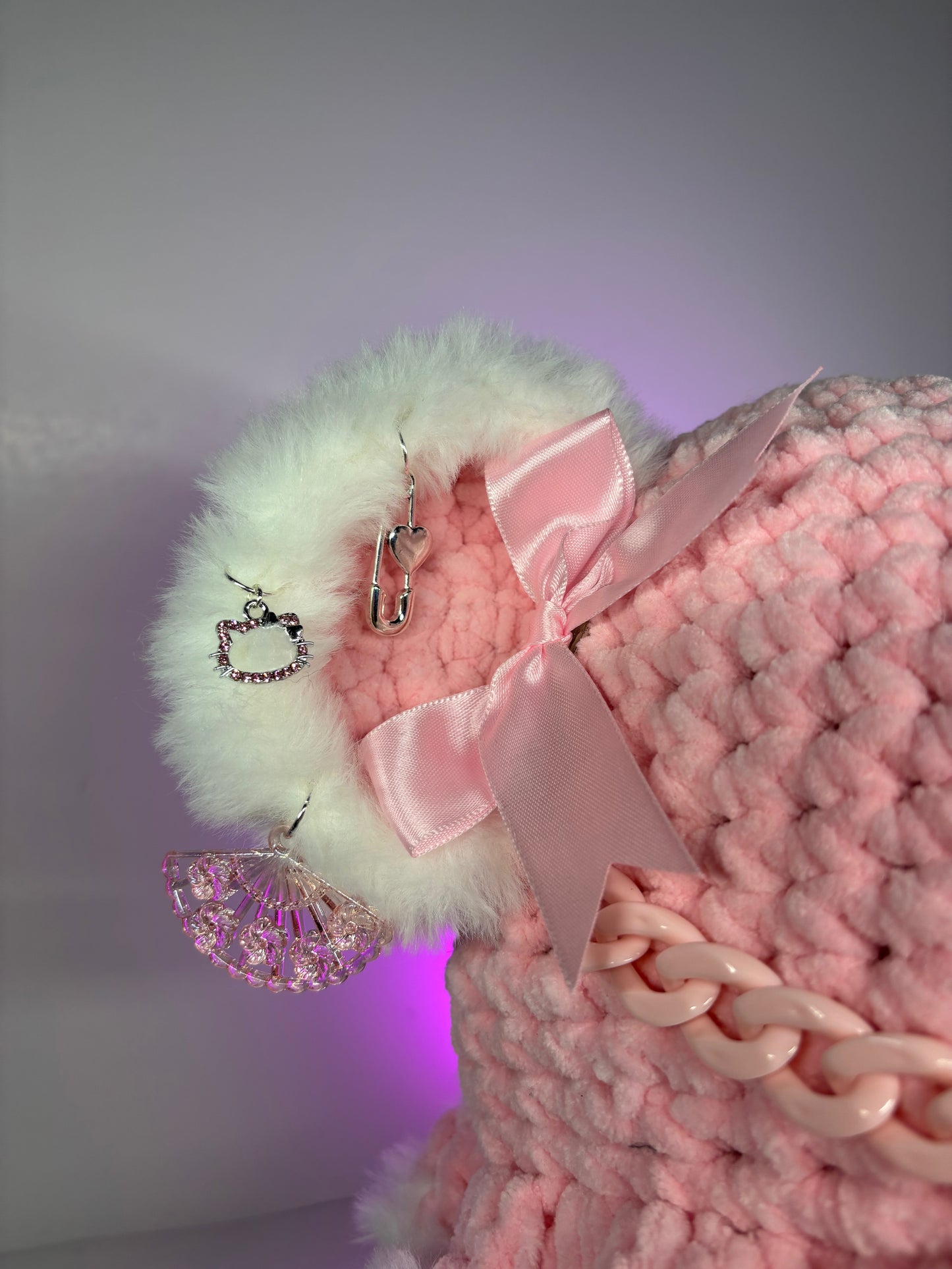 Just a girl bucket hat