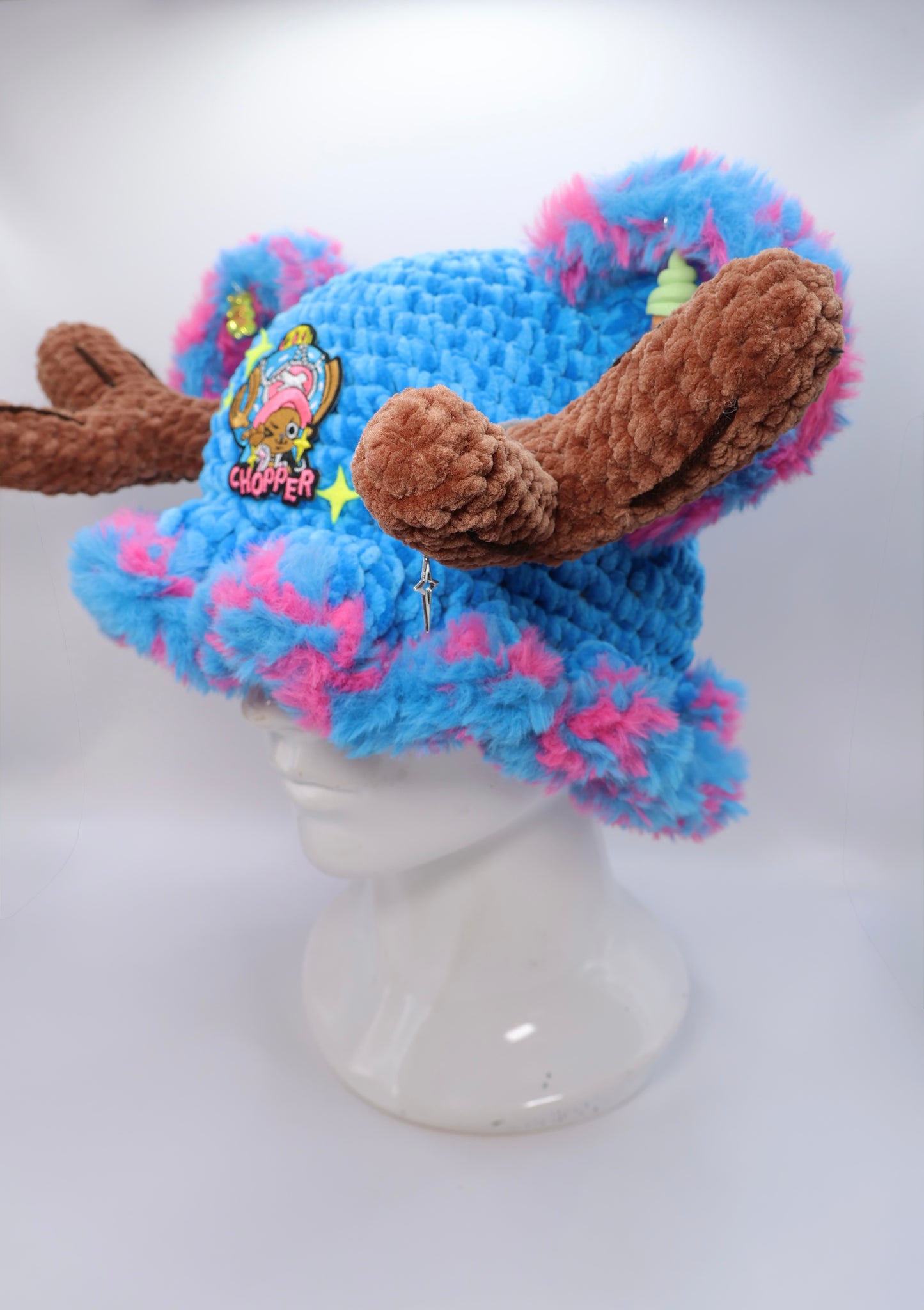 Chopper bucket hat