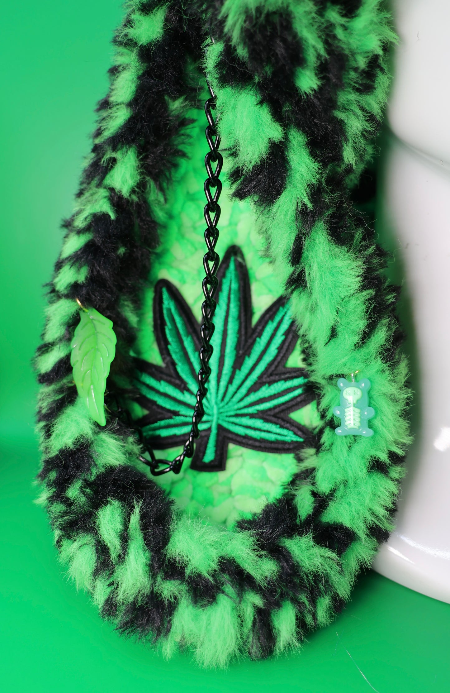 4/20 x Cyclops bucket hat (uv reactive)