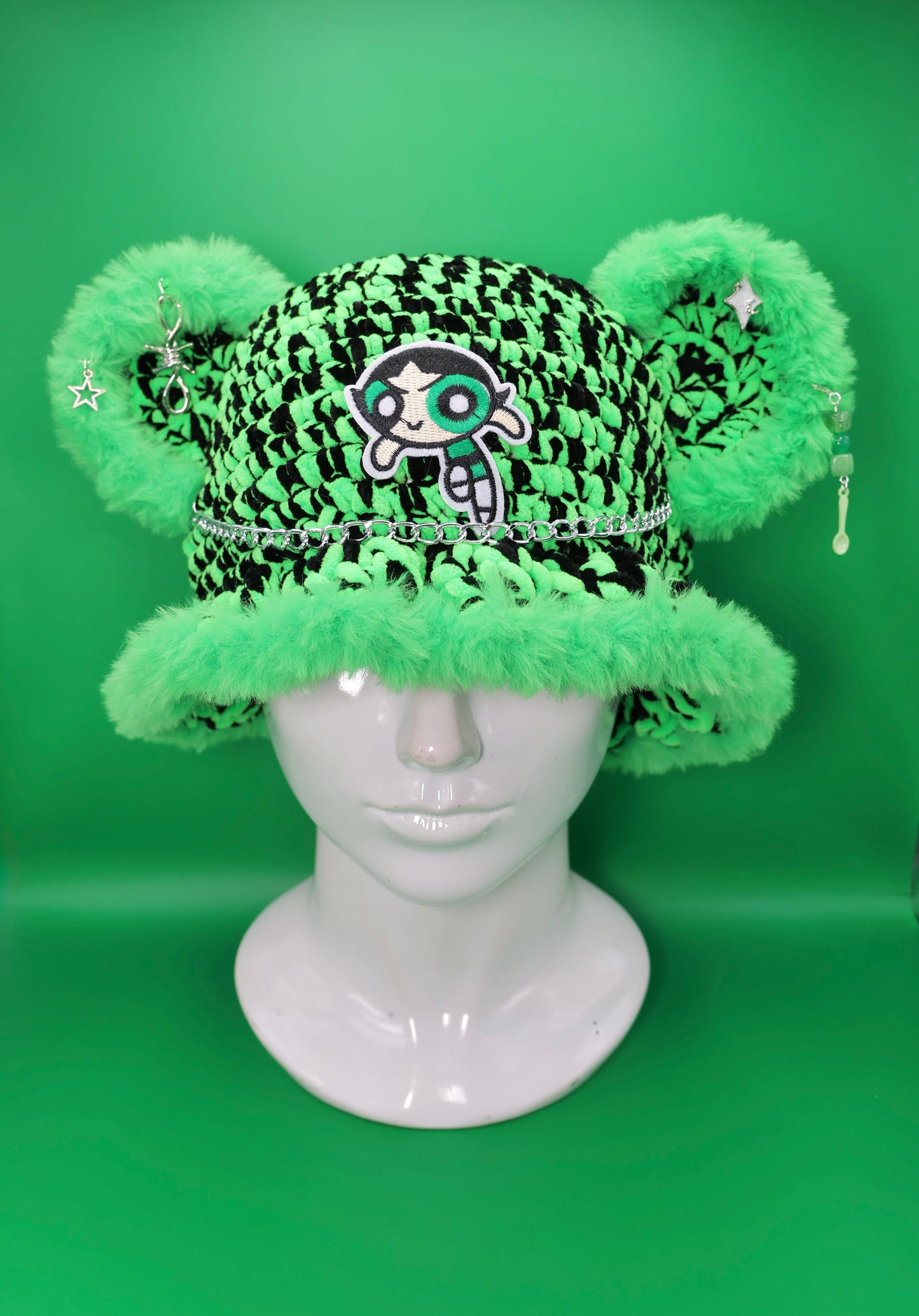 Buttercup bucket hat