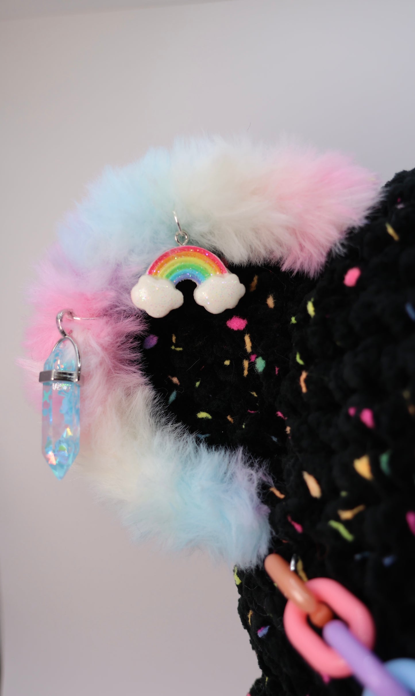 Stay weird bucket hat