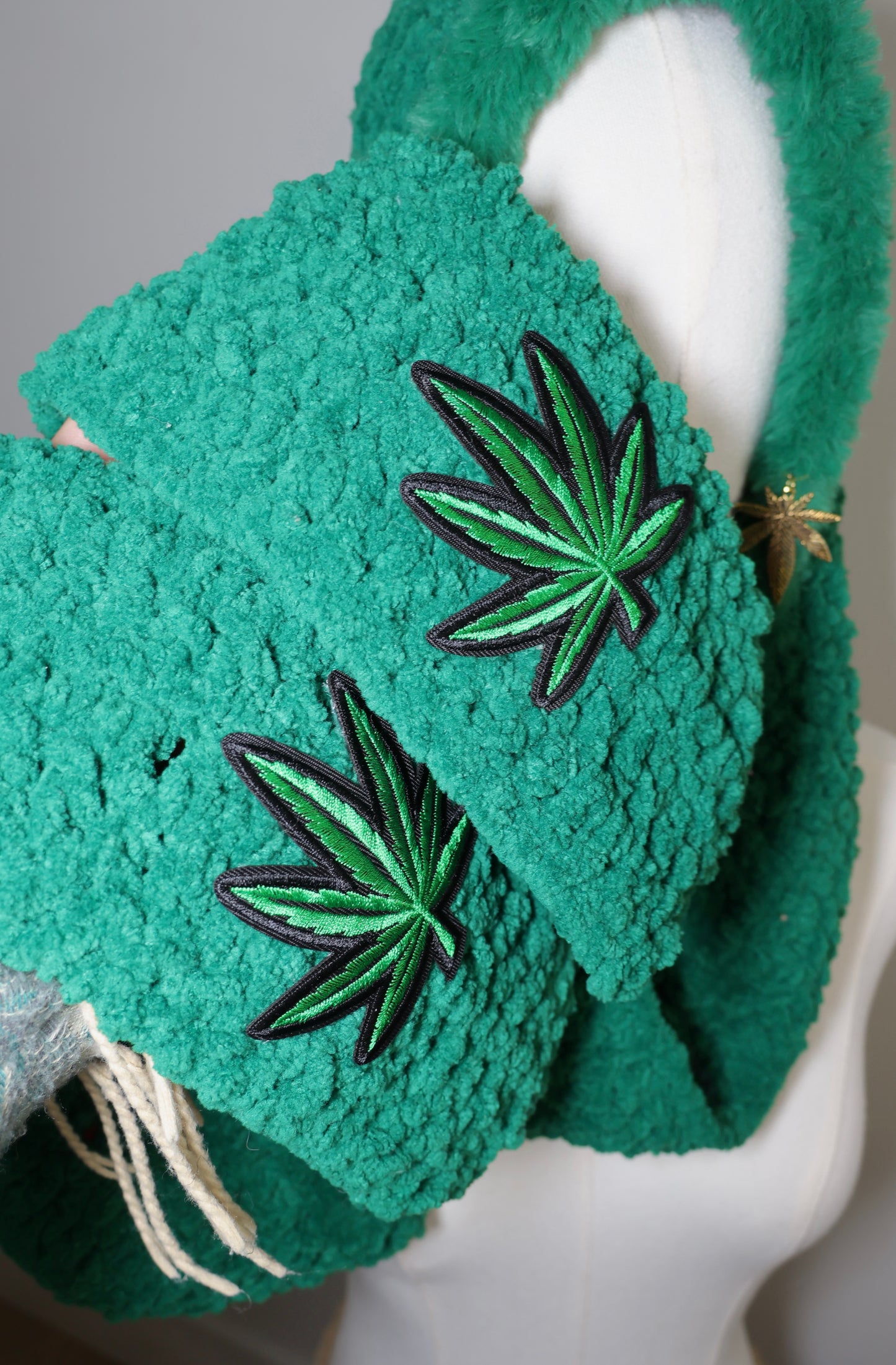 4/20 Dino scarf hood