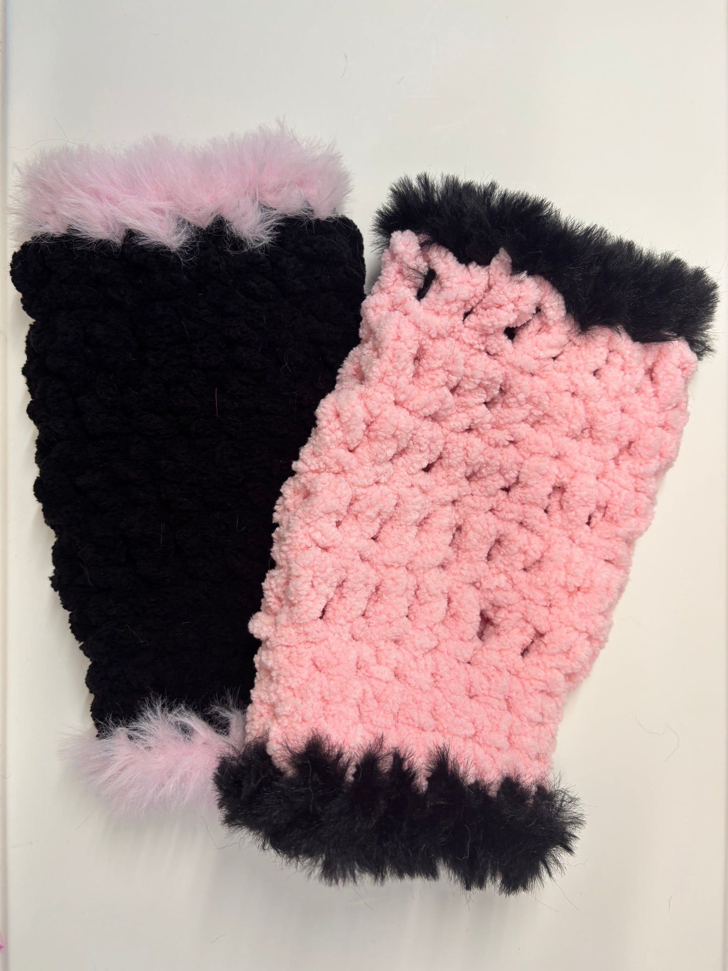 YarnLab hood with gloves