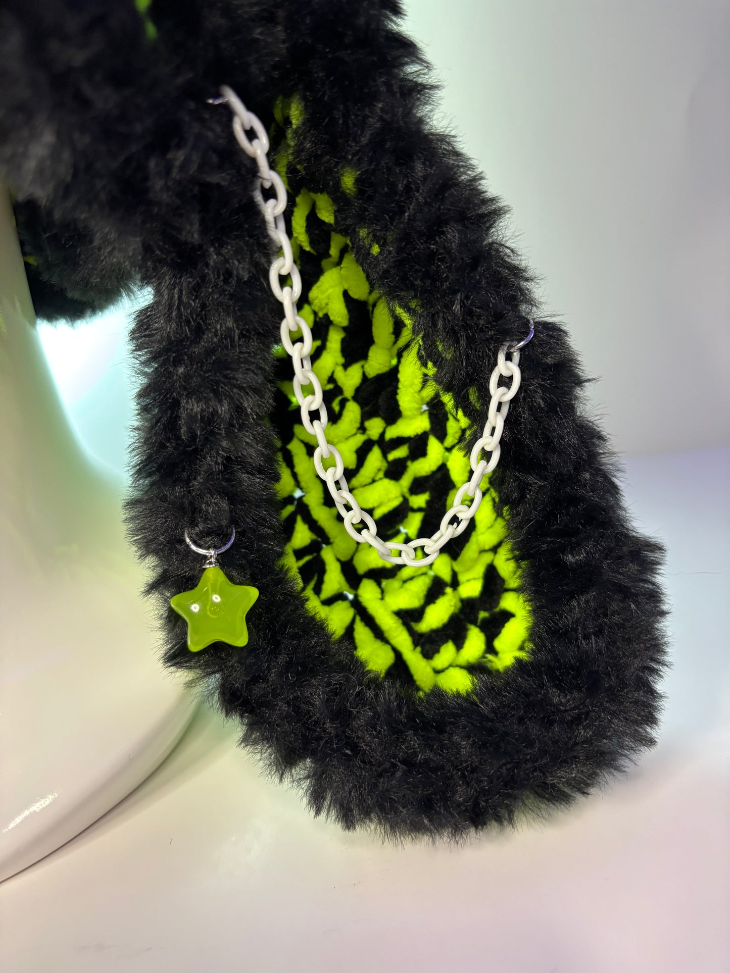 Stay weird bucket hat