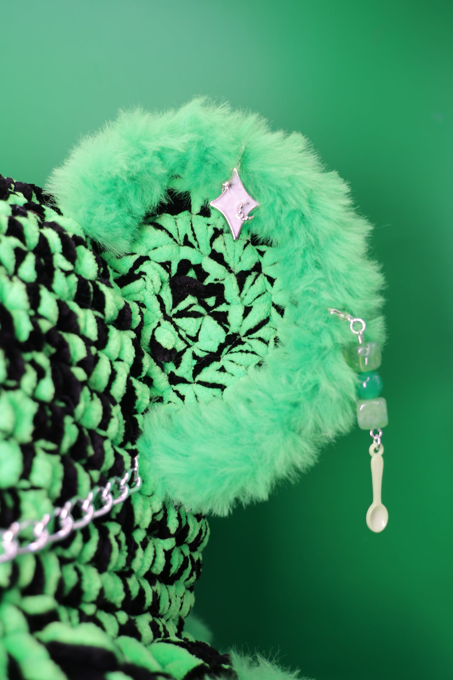 Buttercup bucket hat