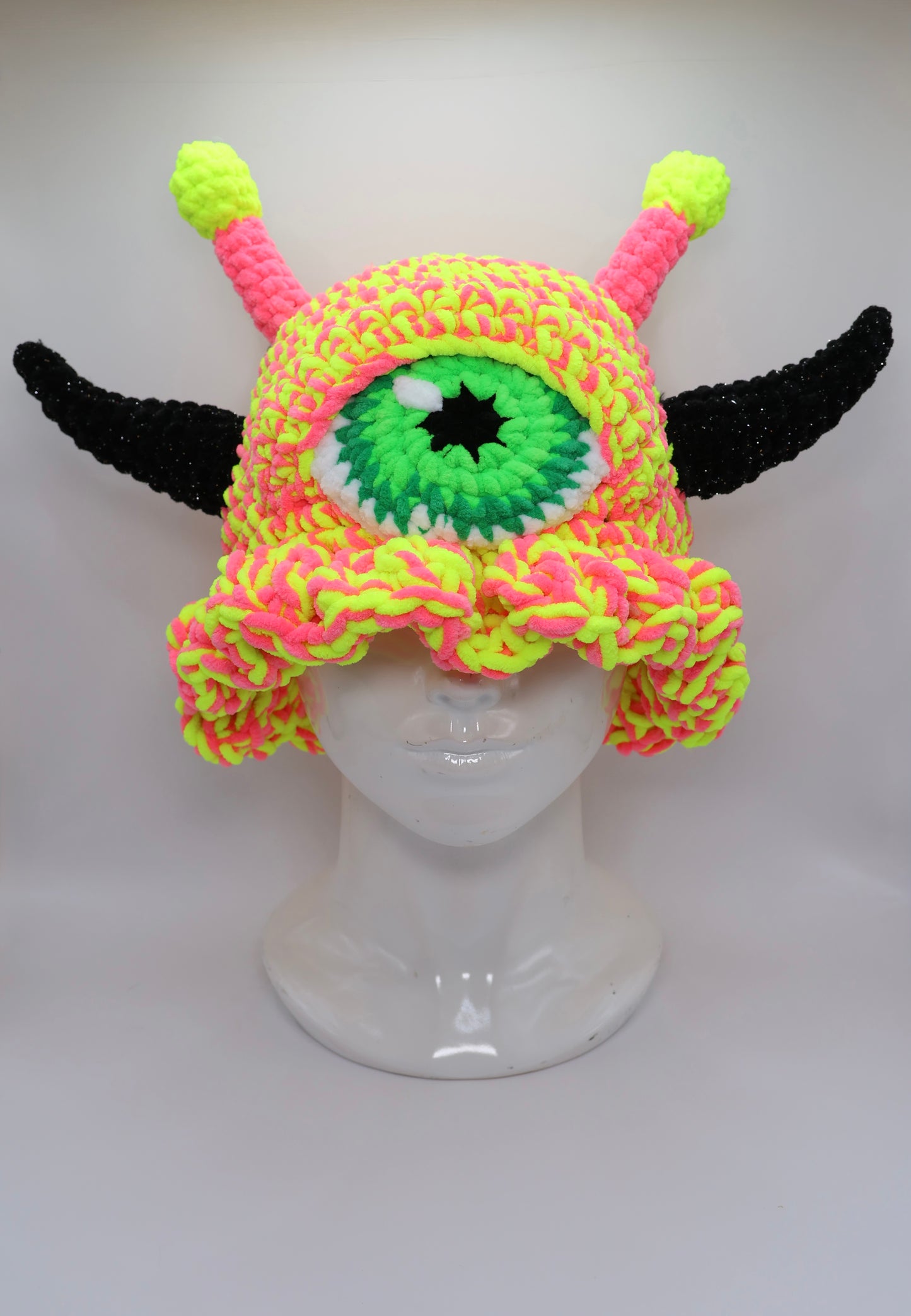 Cyclops hat (uv reactive)