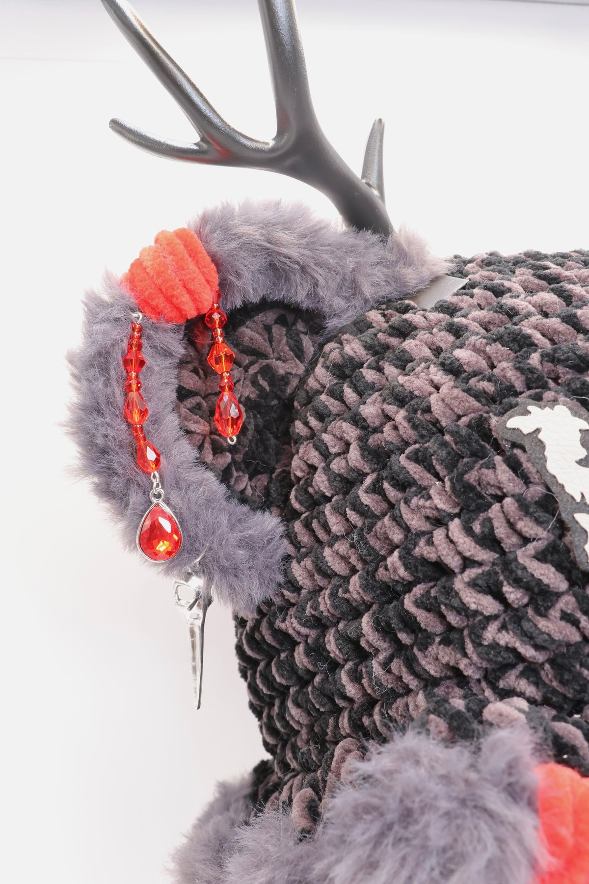 EDM bucket hat (removable antlers )￼