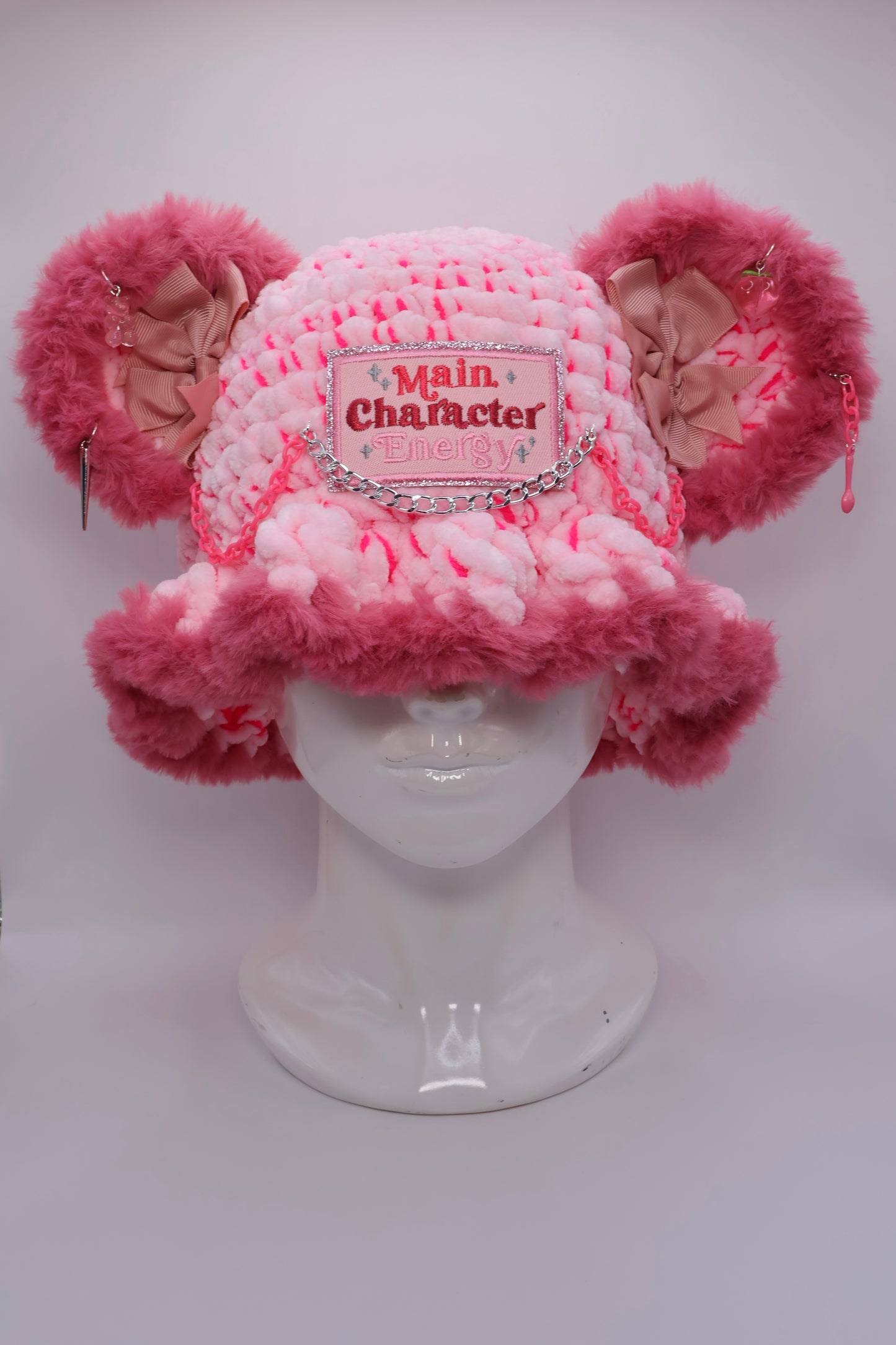 Main character bucket hat