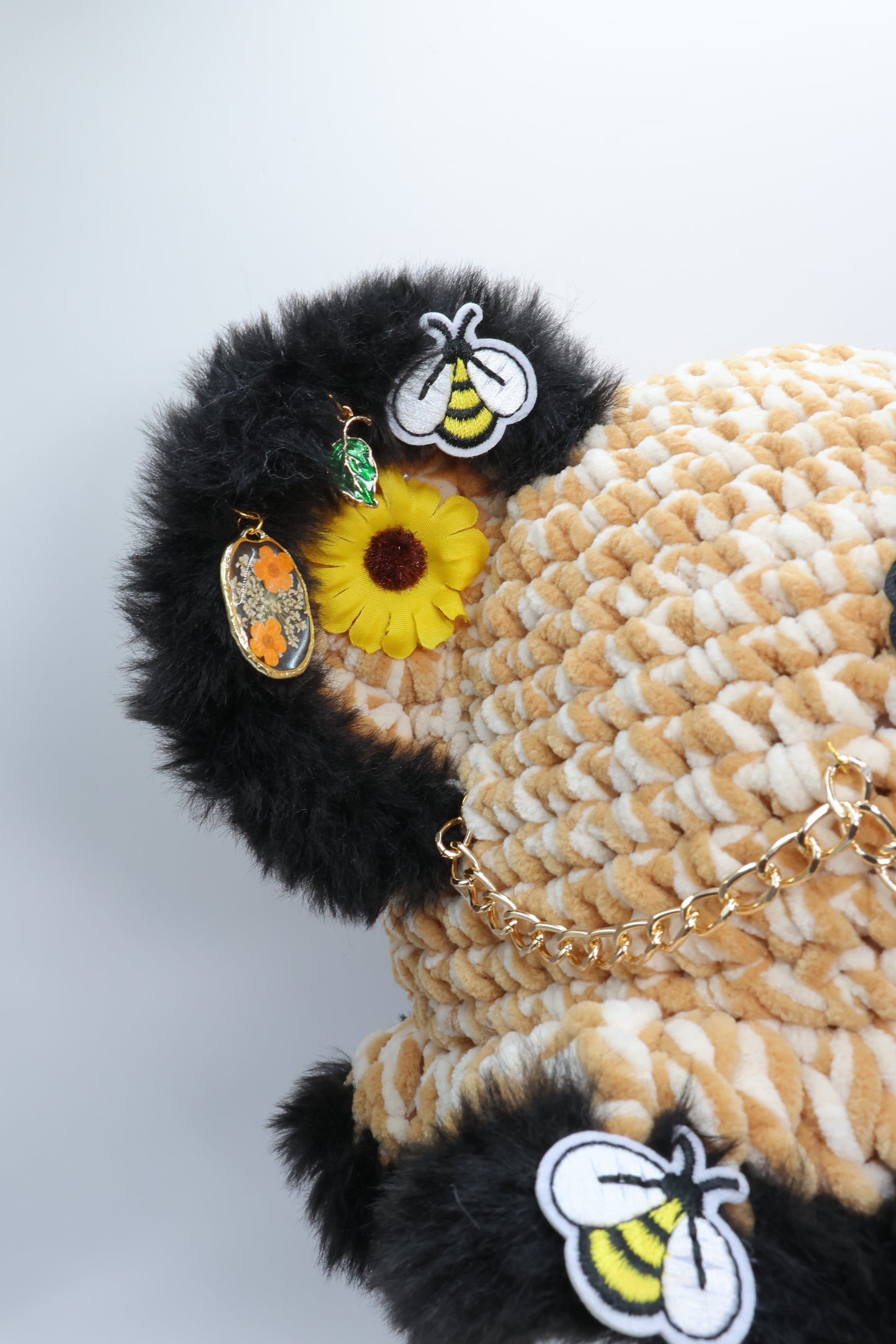 Bee Bucket hat
