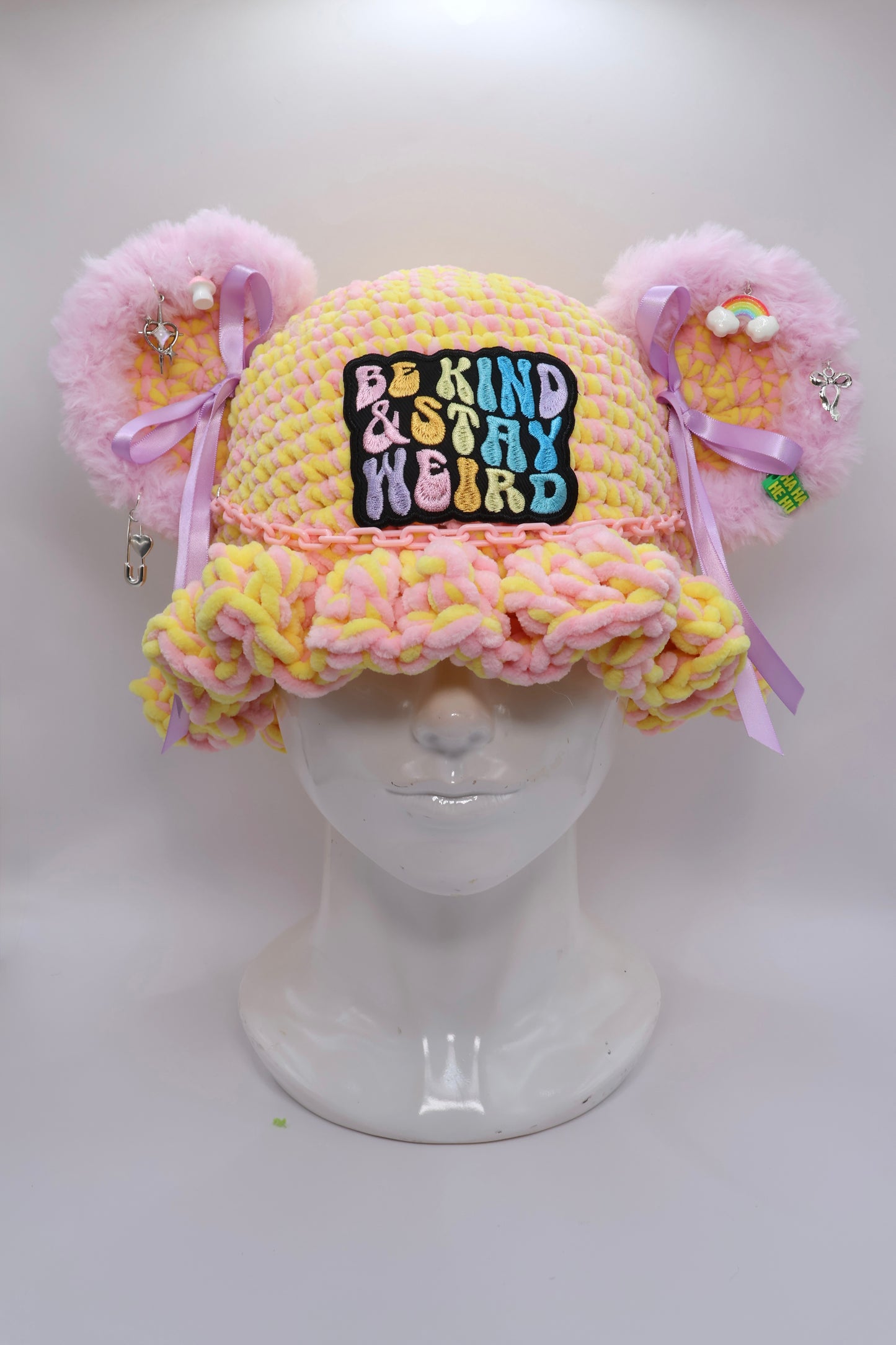 Be kind Bucket hat