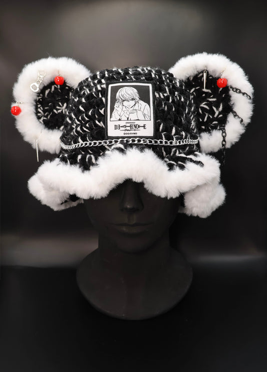 Light bucket hat