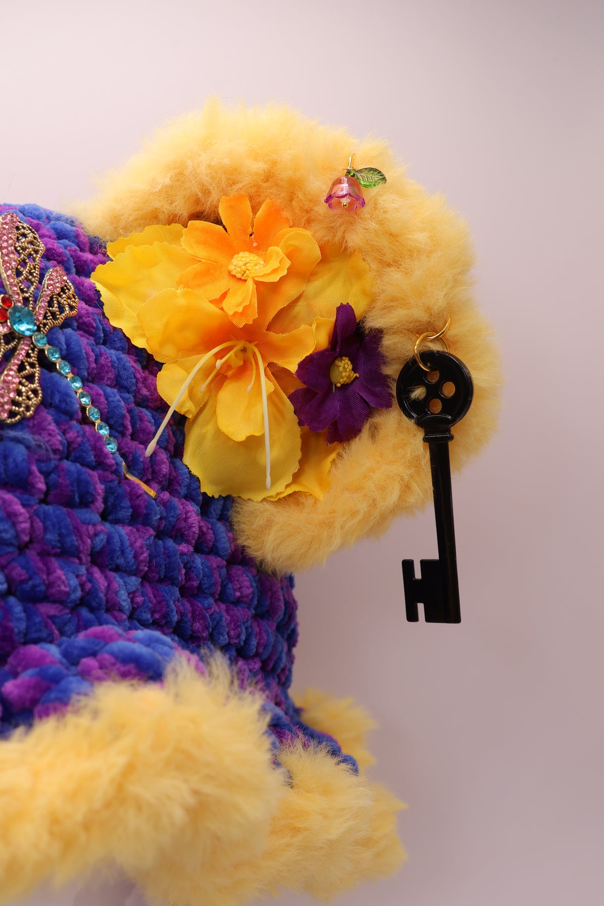 Coraline Bucket hat with shoulder buddy