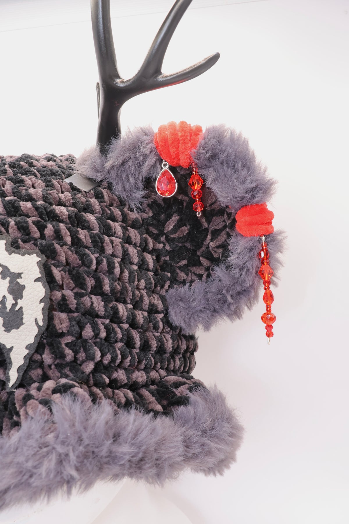 EDM bucket hat (removable antlers )￼