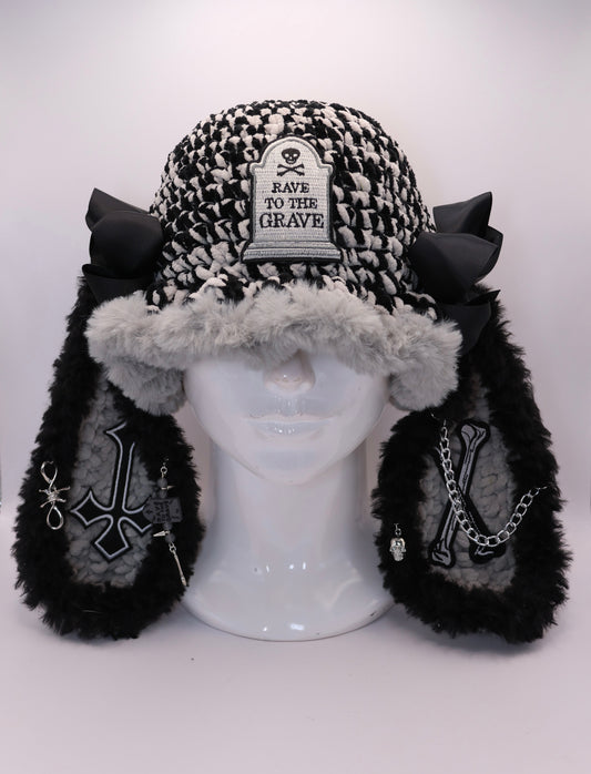 Grave bucket hat