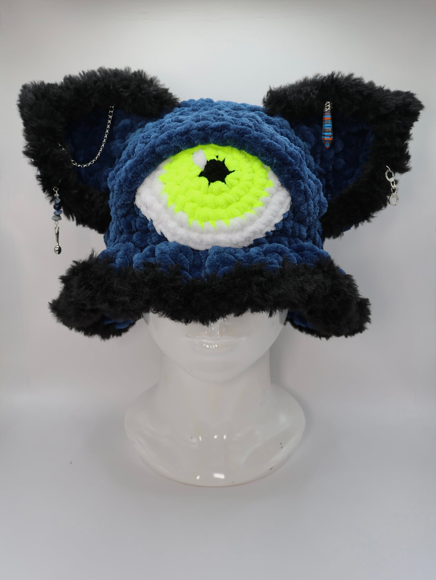 Cyclops bucket hat