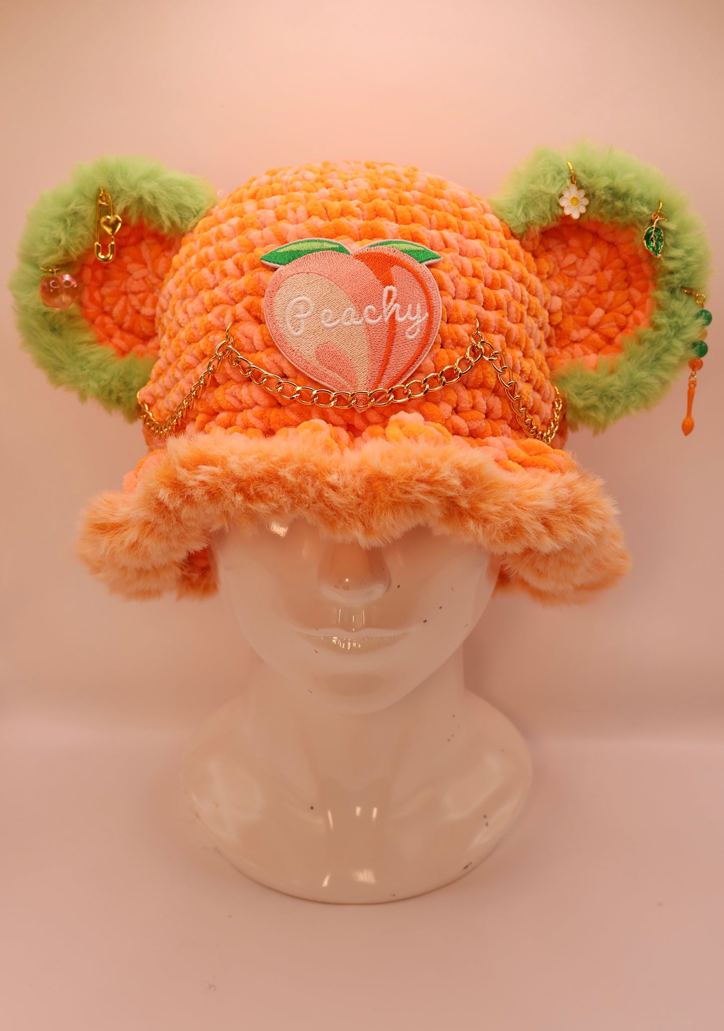 Peach bucket hat