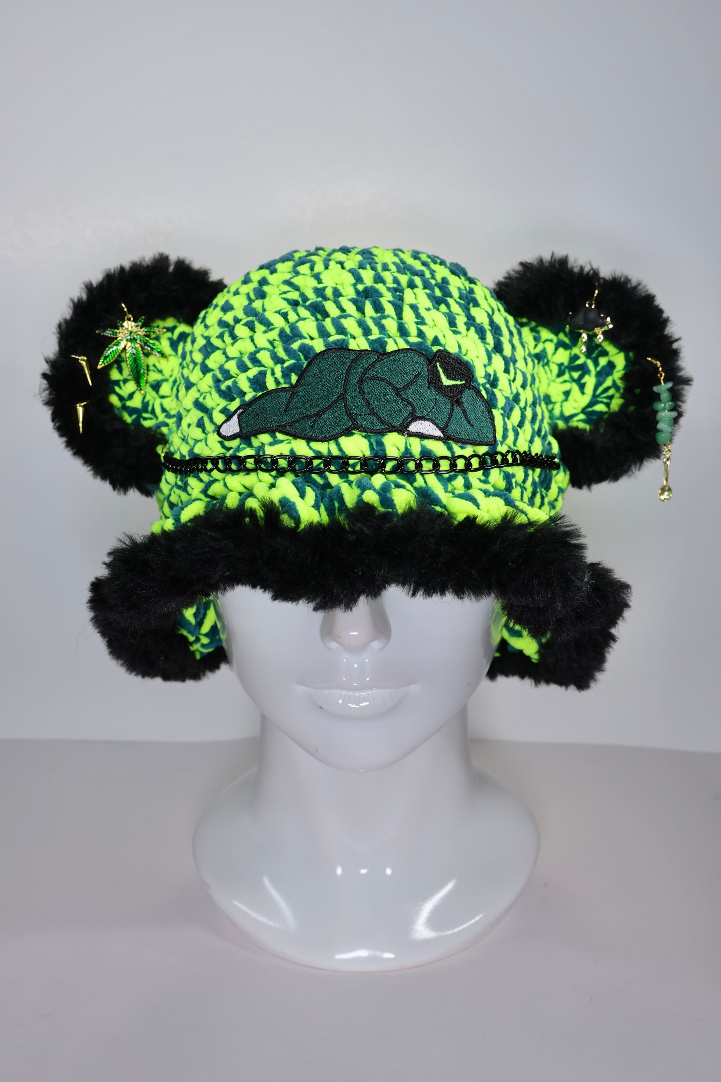 EDM bucket hat (uv reactive)