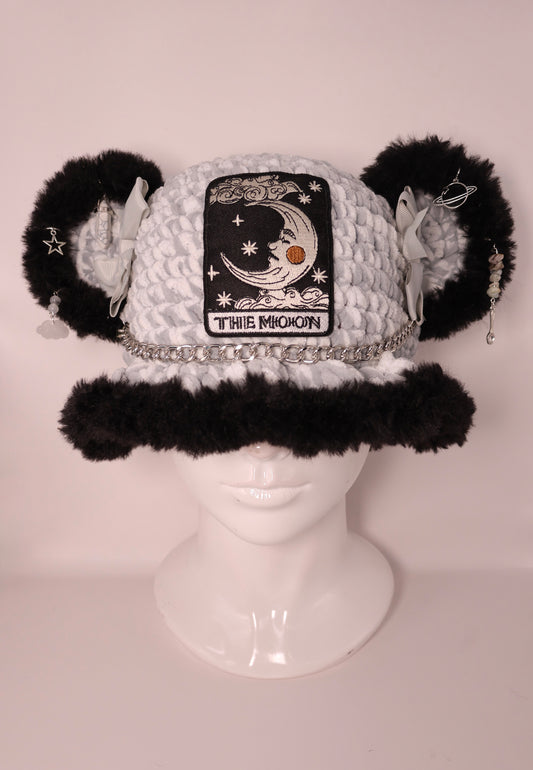 Moon bucket hat