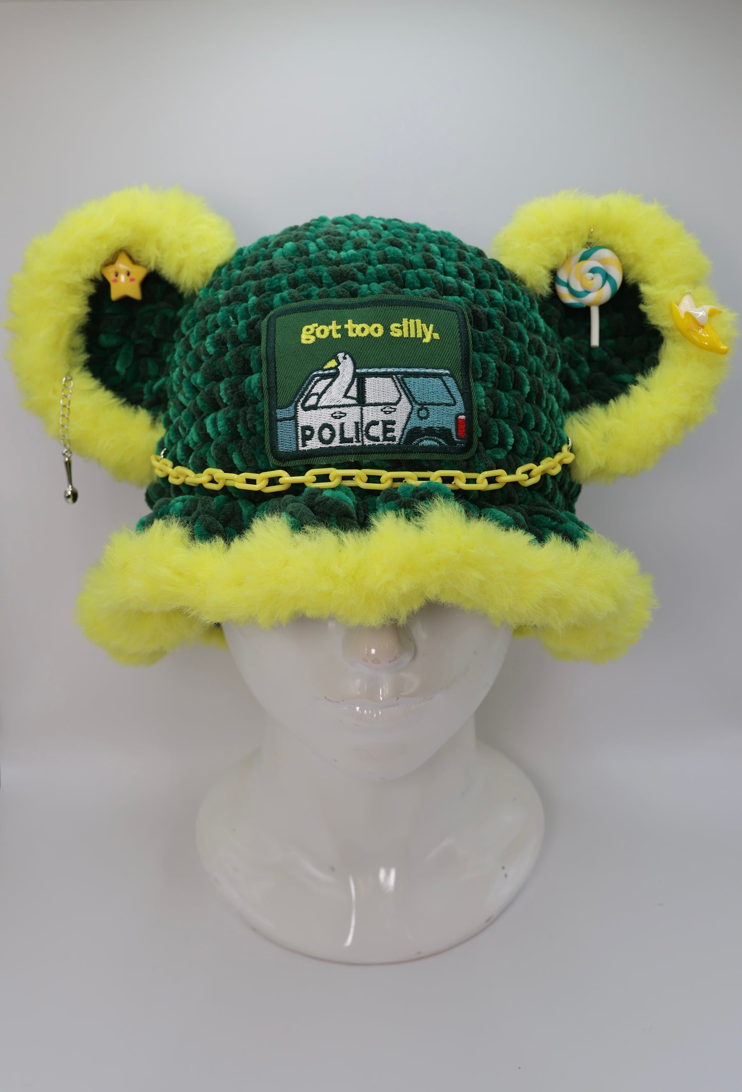 Silly goose bucket hat