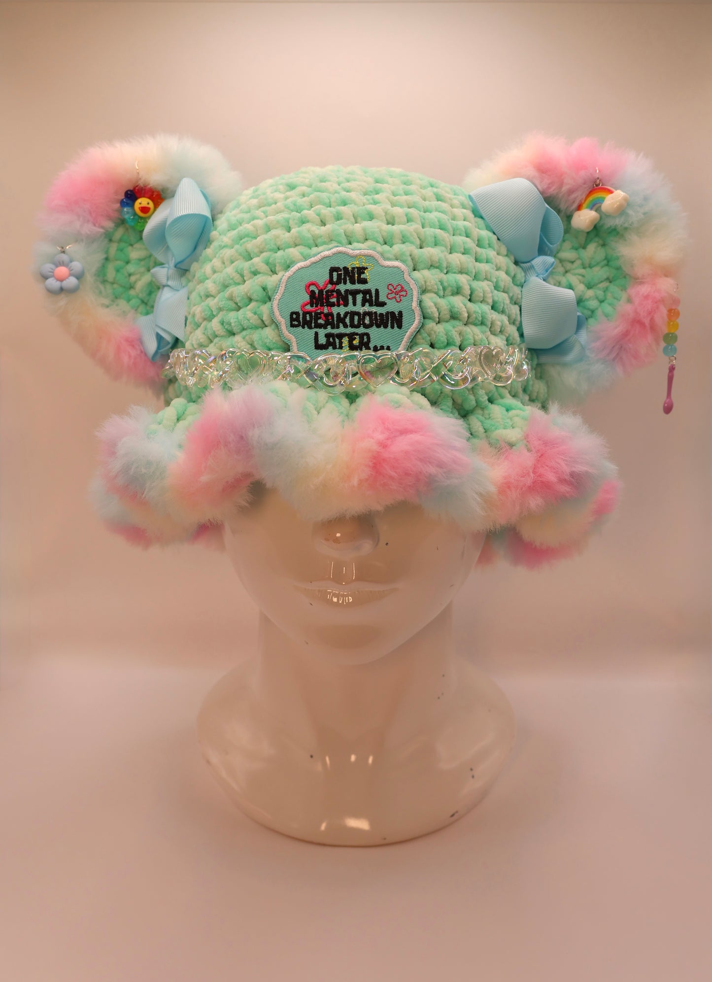 Mental breakdown bucket hat