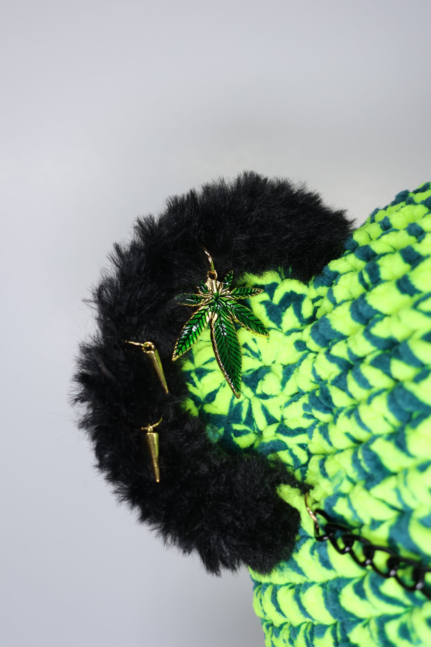 EDM bucket hat (uv reactive)