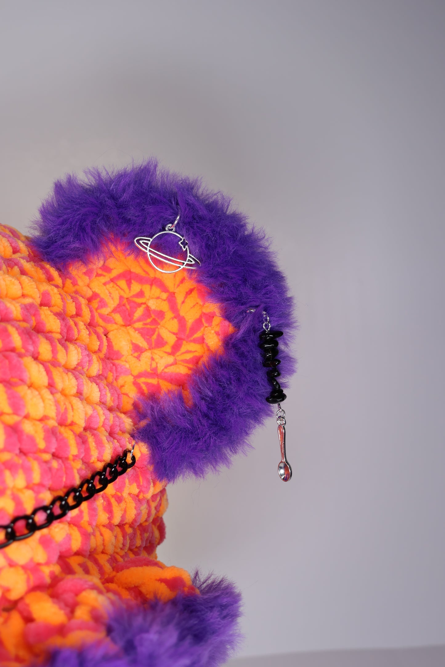 EDM bucket hat (uv reactive)