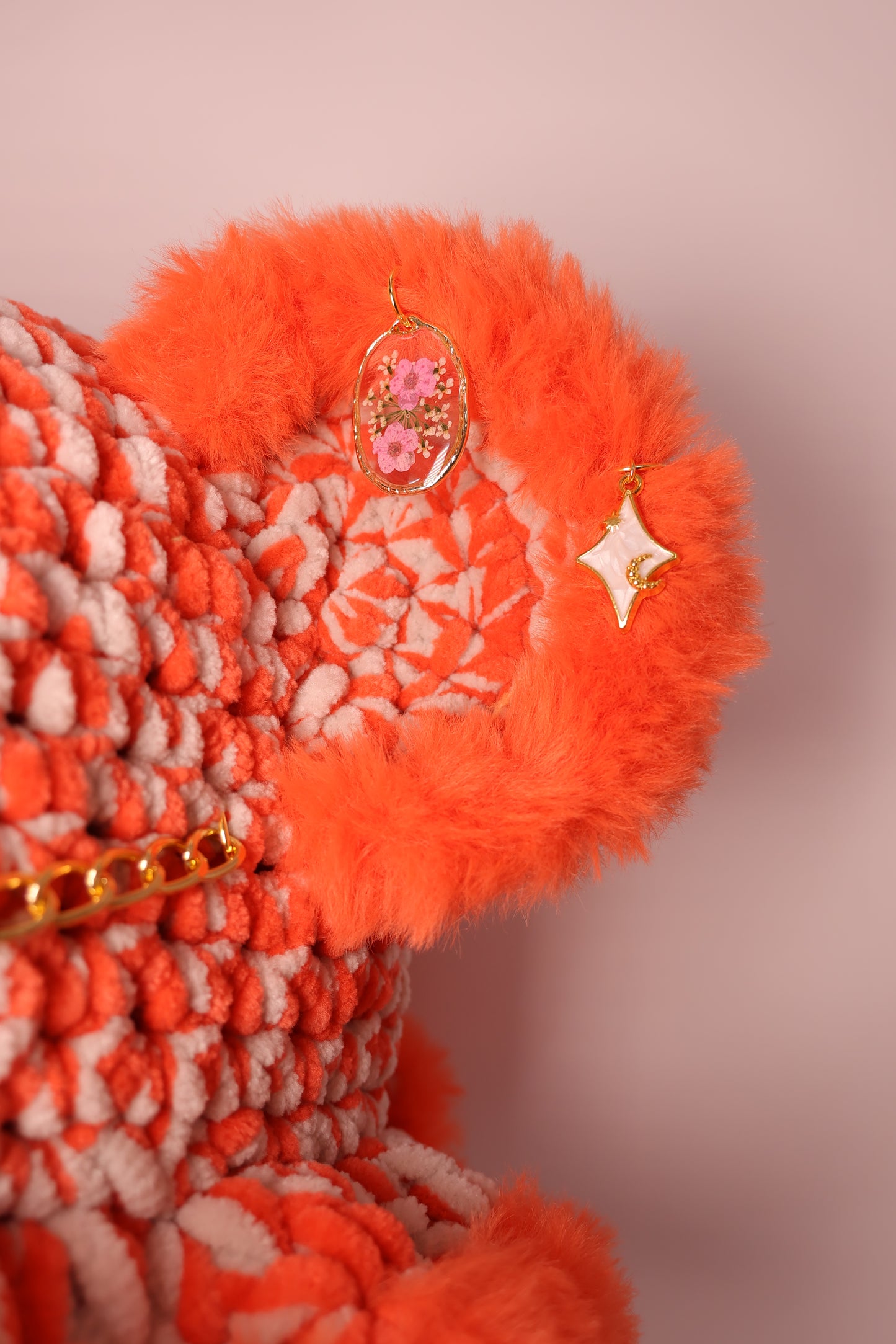 Silly goose bucket hat