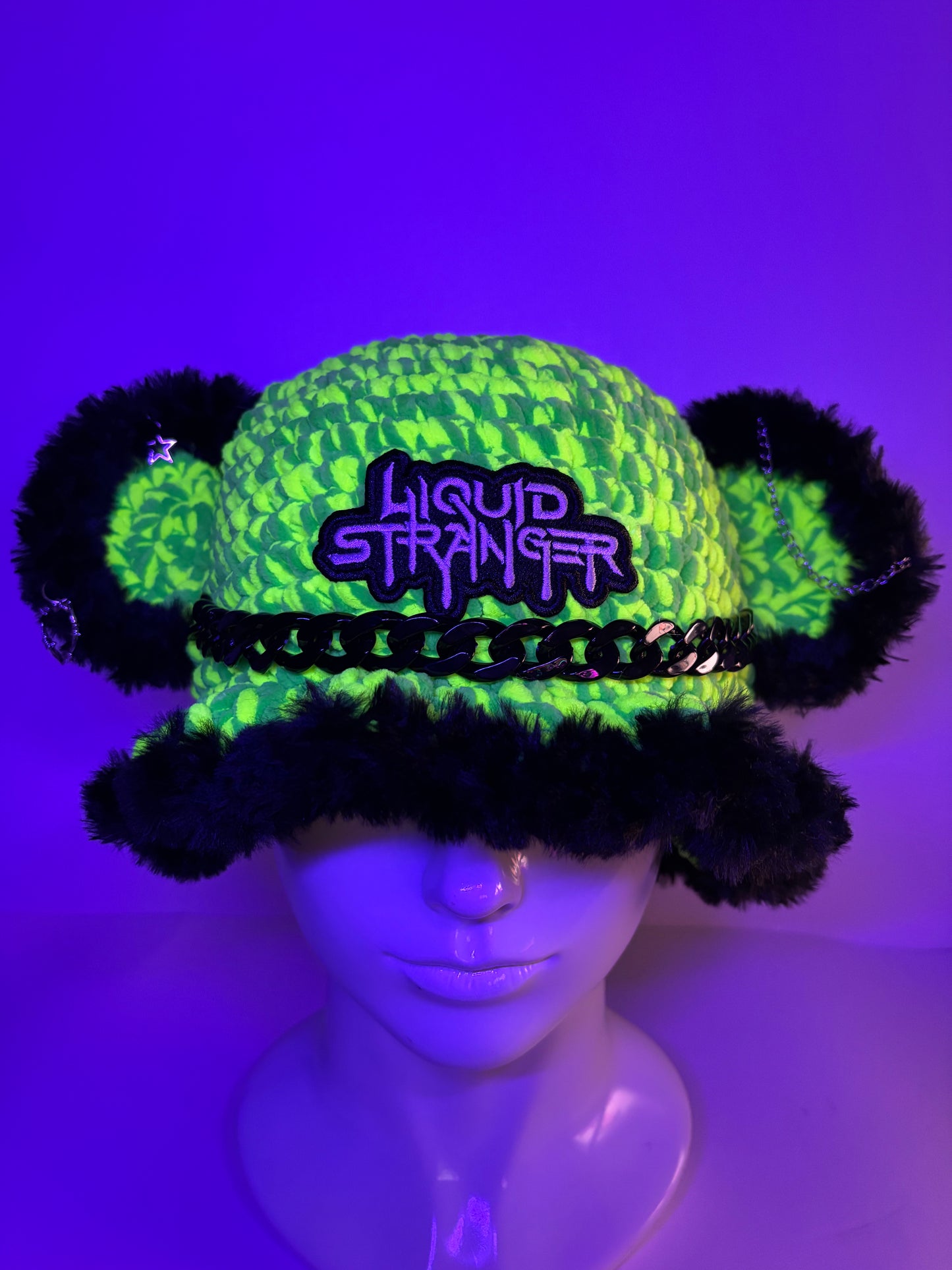 EDM bucket hat (uv)