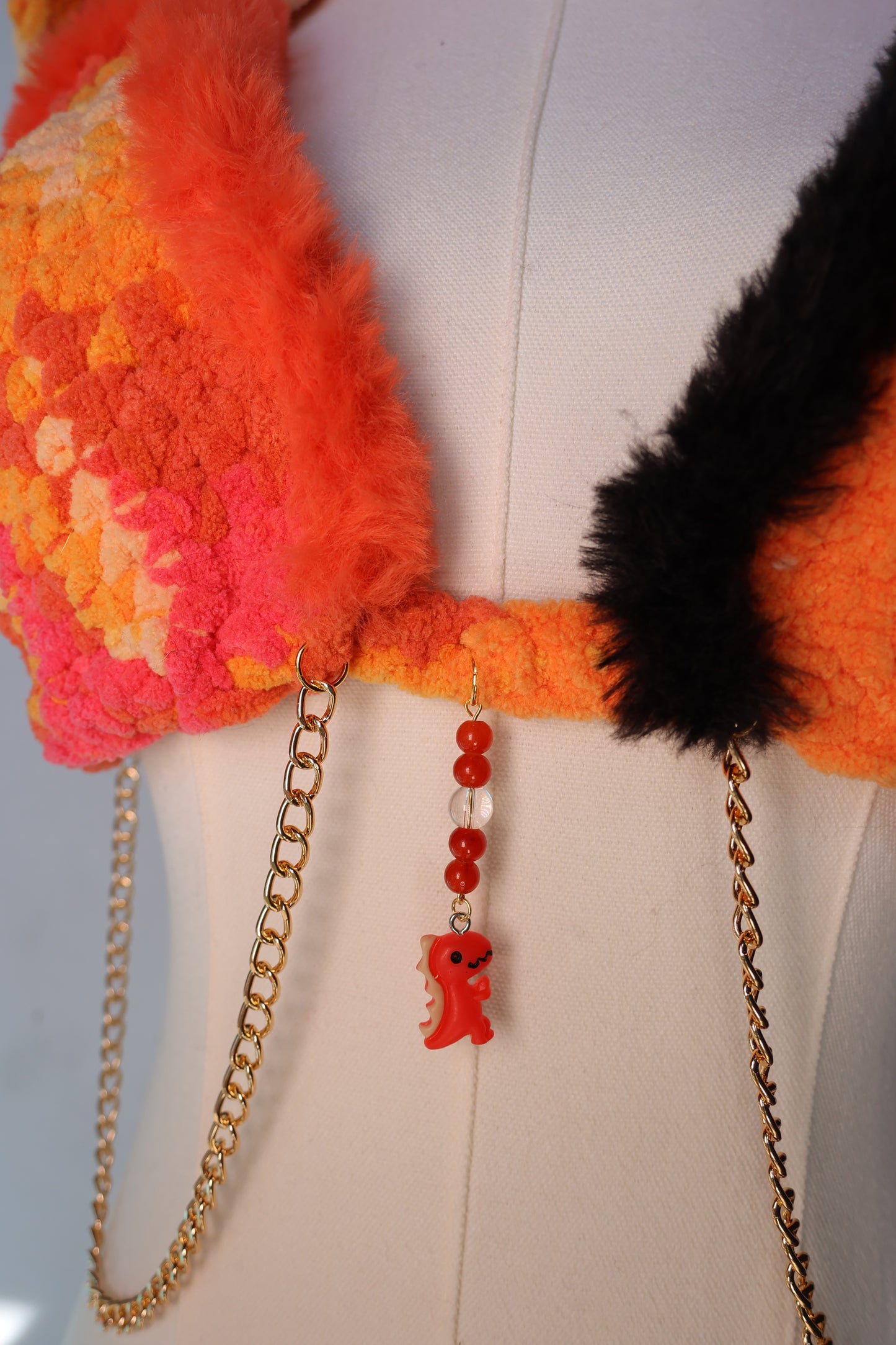 Dino scarf hood + top (size L/XL)