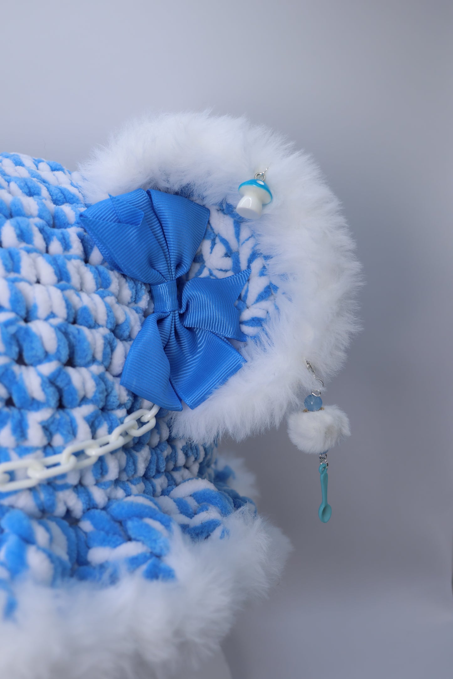 Silly goose bucket hat