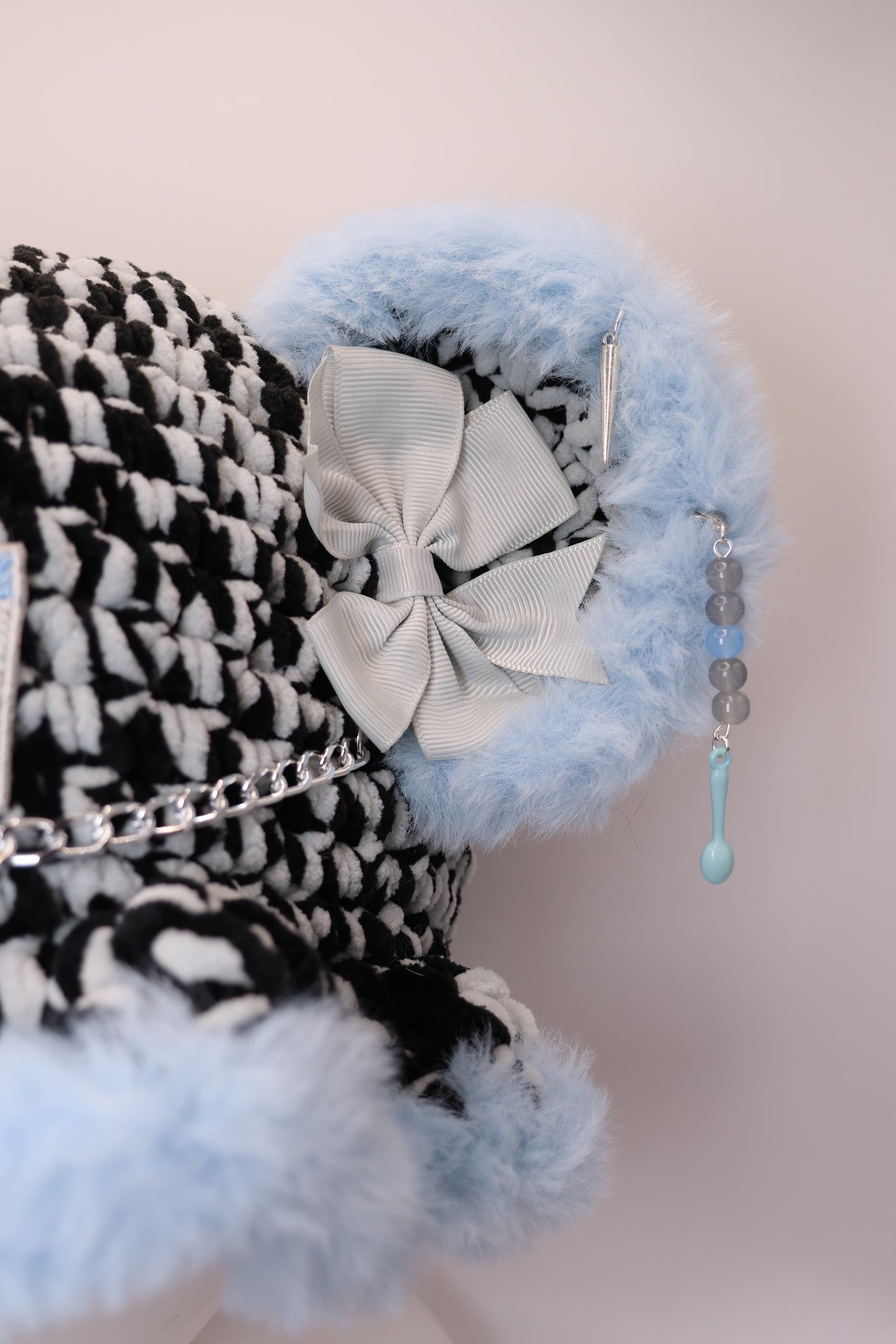 Bass face bucket hat